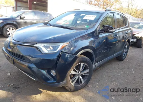 2018 Toyota Rav4 Xle z USA, uszkodzony, nr VIN JTMWFREV1JJ180201